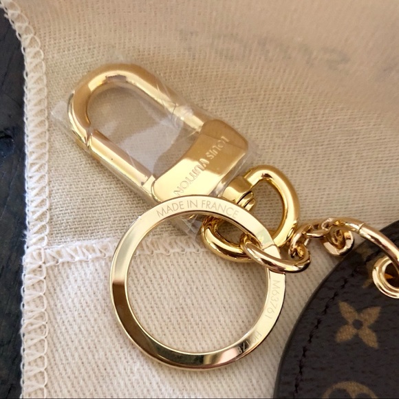 Louis Vuitton LV Stories Key Charm - Picture 4 of 4